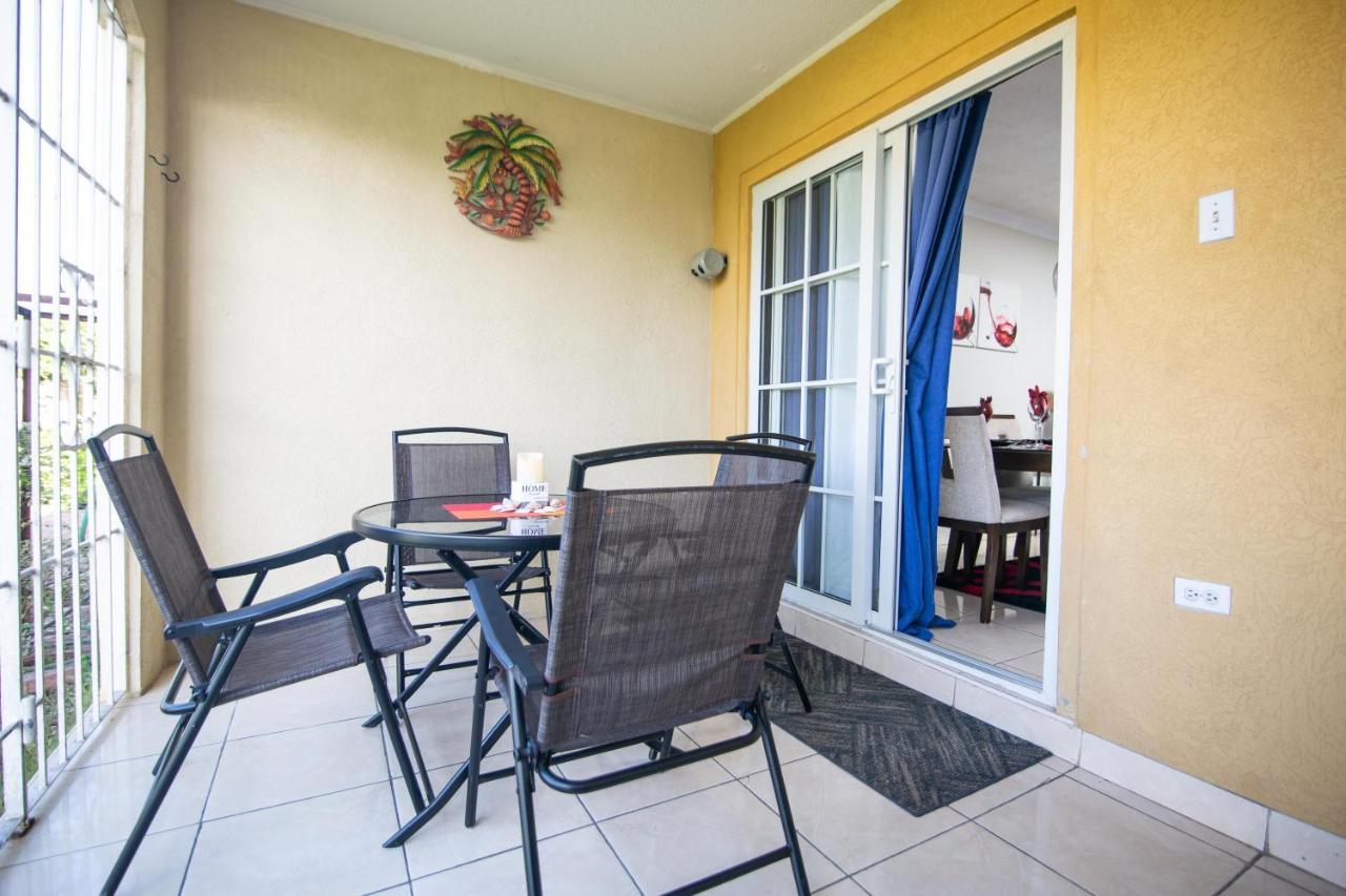 The Oasis I, Portmore Country Club מראה חיצוני תמונה